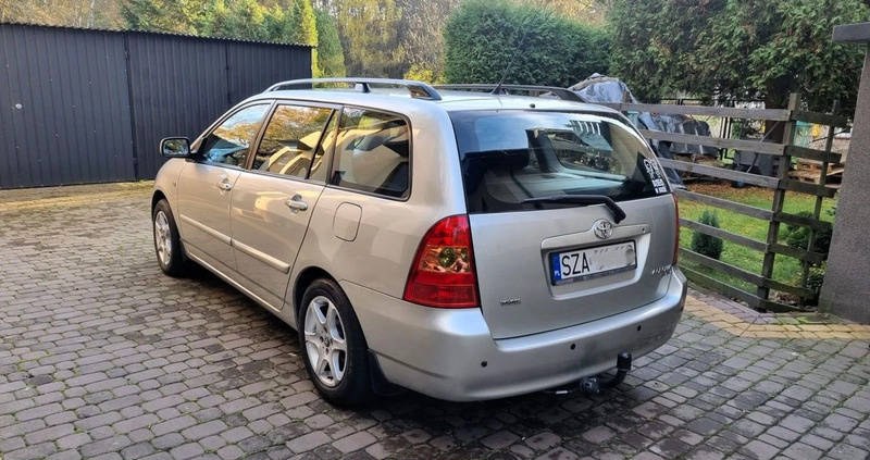 Toyota Corolla cena 11990 przebieg: 319900, rok produkcji 2005 z Ogrodzieniec małe 781